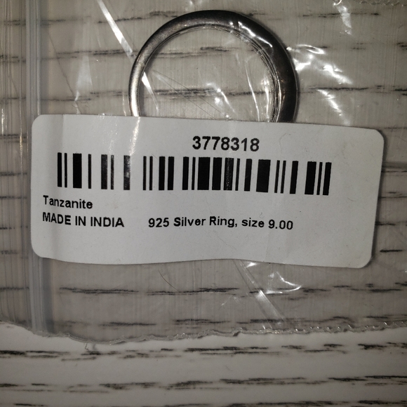 Beautiful Tanzanite Ring 💍 - Picture 7 of 7